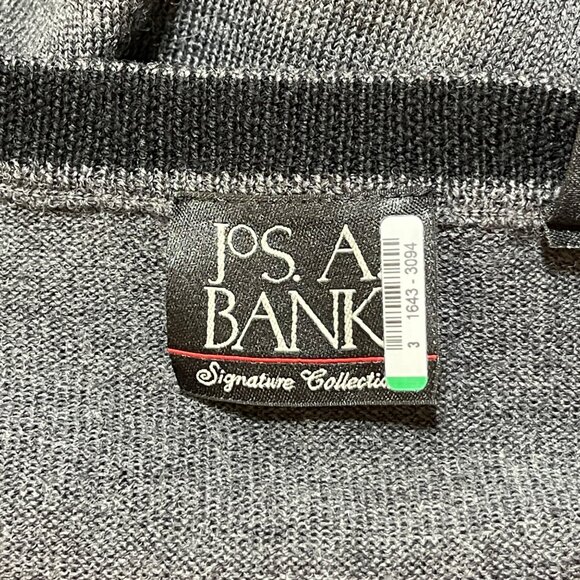 JoS A Bank Merino Wool Sweater Charcoal V-Neck Size L Large Grey - Picture 3 of 5